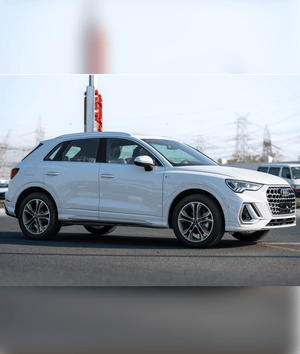 AudiQ32025-4