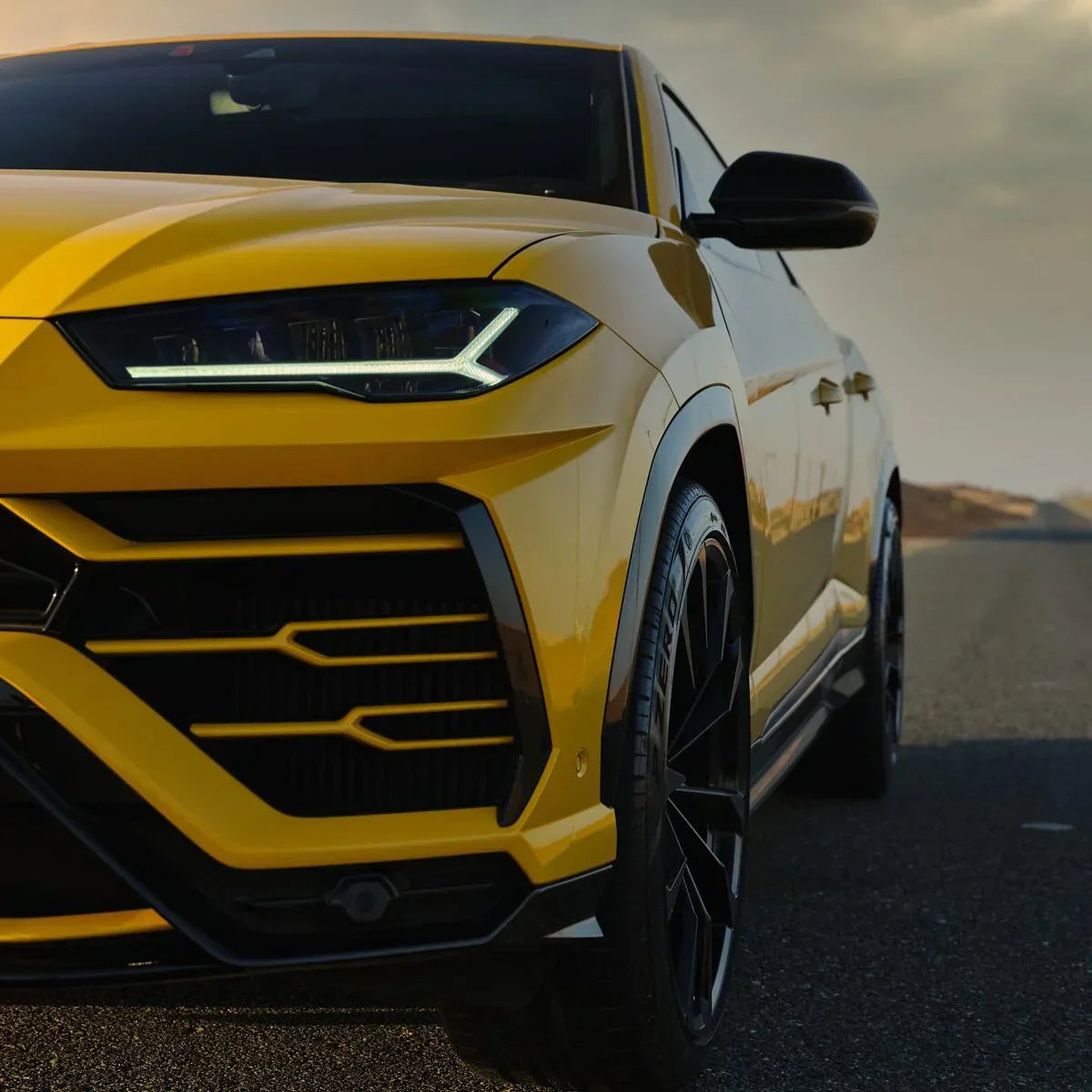 Driving on a Budget: Cheap Sports Car Rental in Dubai Unveiled