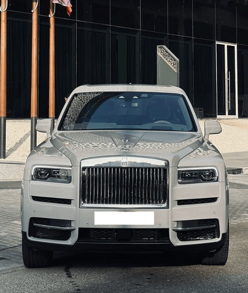 Best Rolls-Royce Models Available for Rent in Dubai