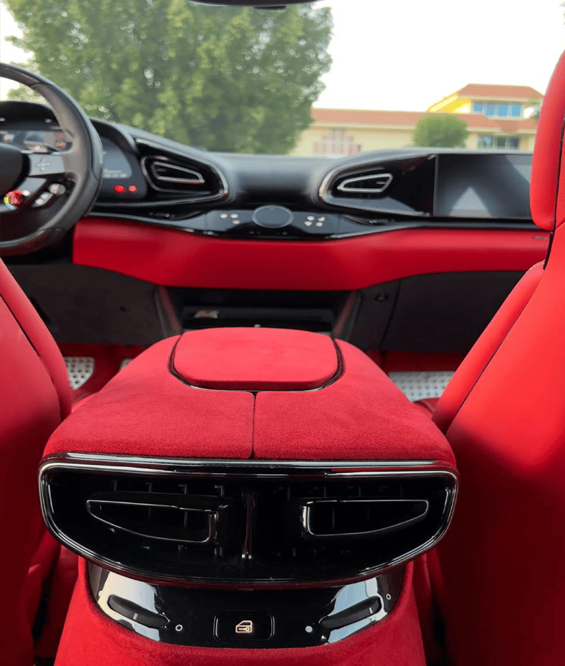 FerrariPurosangu2024-7