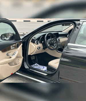 MercedesBenzC3002021-2