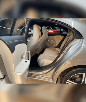 Mercedes_Benz_CLA_250_2021